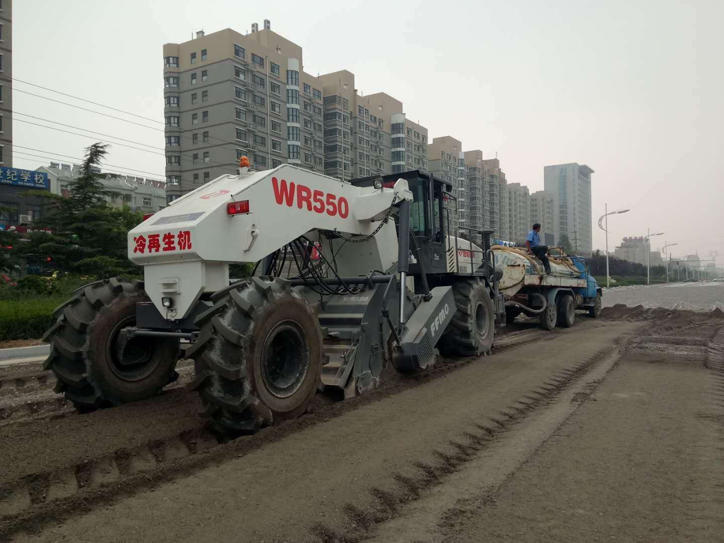 冷再生機(jī)水穩(wěn)層施工要注意什么？